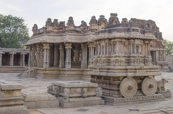 भारत में हम्पी वास्तुकला खंडहरों का प्राचीन शहर — स्टॉक फ़ोटो, इमेज