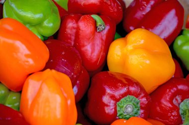 Sebze taze kırmızı sarı tatlı biber