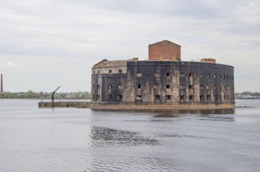 Eski fort Alexsandr ben Kronstadt Rusya'da