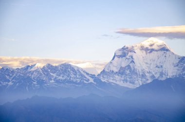 Himalayalar dağları ve Nepal 'in doğuşu