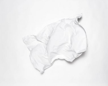 Beyaz arka plan üzerinde soyut beyaz kumaş