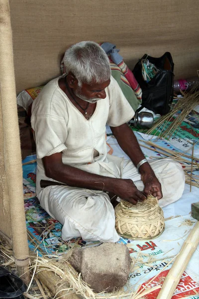 Cesta de caña Artesano —  Fotos de Stock