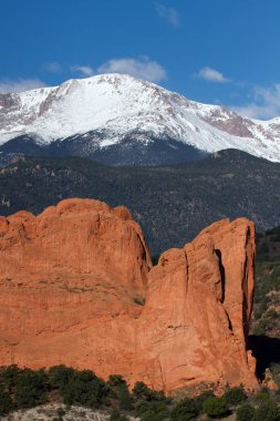 Pikes Peak ve Bahçe tanrıların bir bahar gününde
