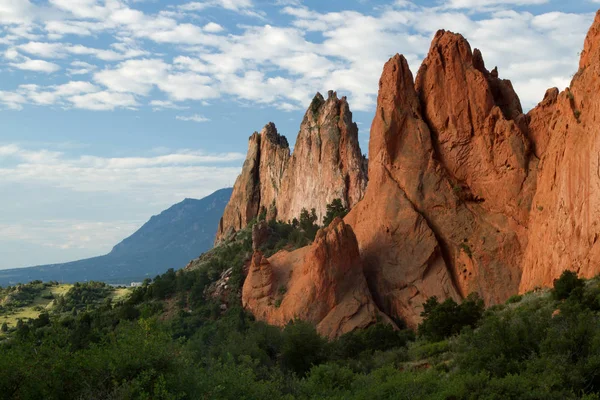 Nyári napon a Garden of the Gods-ban Colorado Springs, Colorado — Stock Fotó