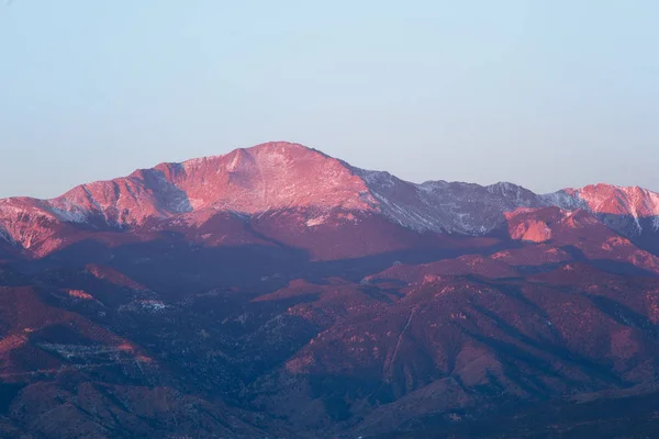 La lueur sur Pikes Peak au Colorado Springs Colorado — Photo