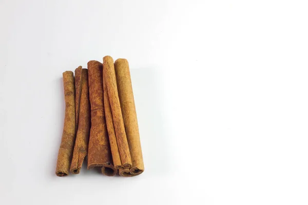 Cinnamon Sticks isolated on a white background — Stock Photo, Image