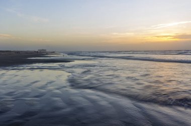 Ocean Beach gündoğumu veya günbatımı