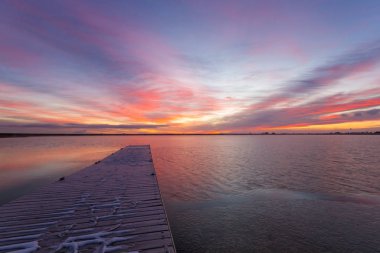 Renkli Colorado doğarken Lon Hagler rezervuar Loveland co