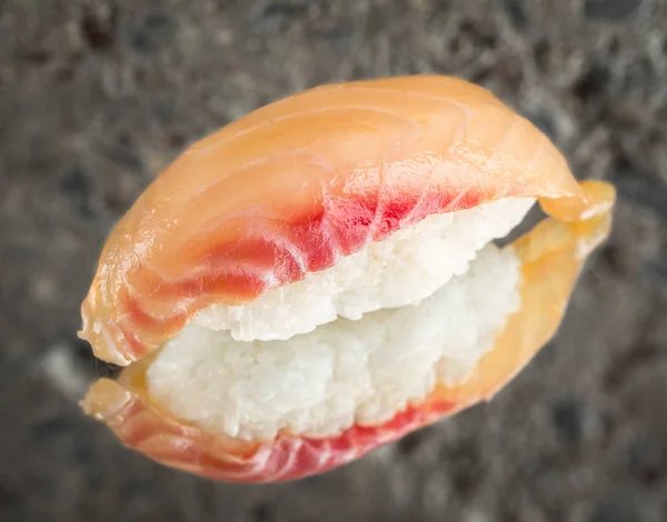 マリネした鱸と握り寿司 — ストック写真
