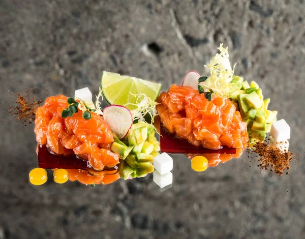 Fresh salmon tartar — Stock Photo, Image