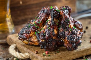 Barbekü tavuk kanadı