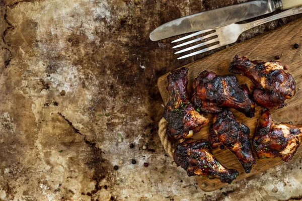 Barbekü tavuk kanadı