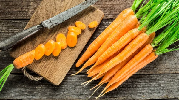Fresh and sweet carrot — Stock Photo, Image
