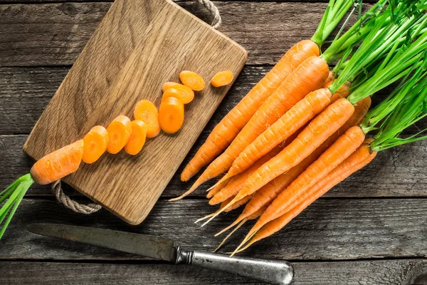 Taze ve tatlı havuç