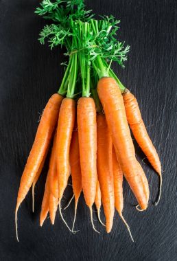 Taze ve tatlı havuç