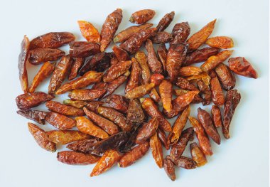 Bir demet kırmızı biber.