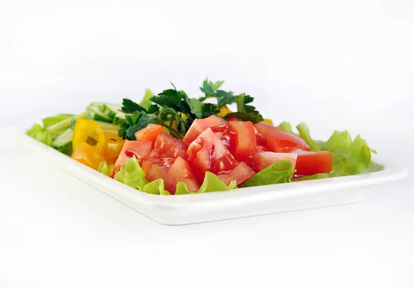 Salata, sebze, domates, yeşil tabak, yemek, beyaz, izole edilmiş.