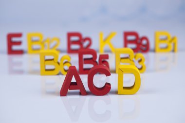 Tıbbi vitaminler, haplar, tabletler ve kapsüller