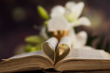 Eucharist simgesi olan komünyon ayini