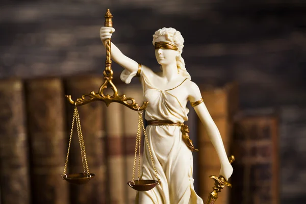 Standbeeld van Vrouwe Justitia en wet concept — Stockfoto