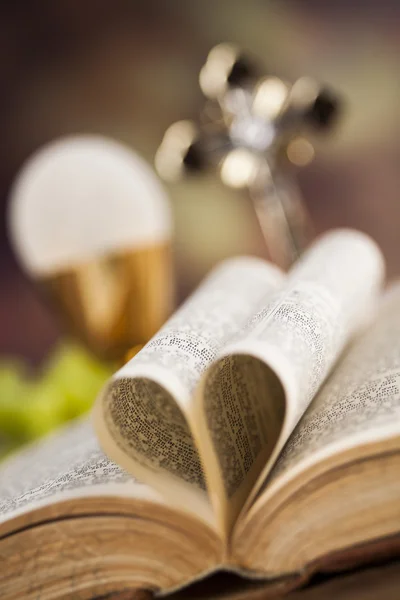 Symbole eucharistique du pain et du vin, calice et hôte — Photo