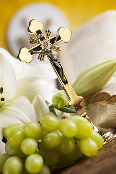 Holy communion and a golden chalice — Stock Photo, Image