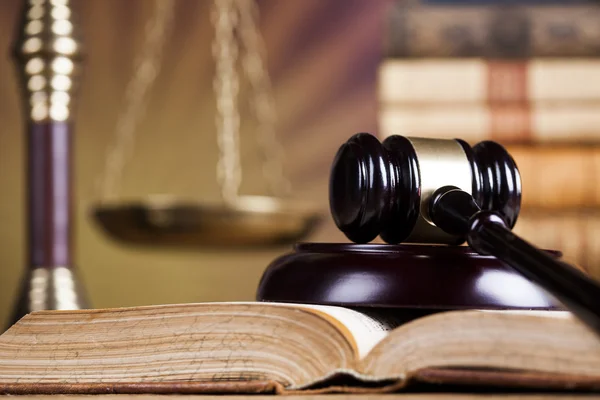 Mallet of the judge with justice scales — Stock Photo, Image