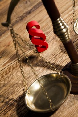 Adalet kavramı ve hukuk sistemi