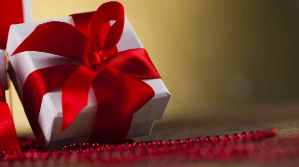 Різдвяний фон з подарунковими коробками — стокове фото