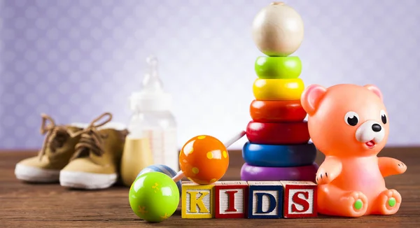Renkli çocuk oyuncakları — Stok fotoğraf