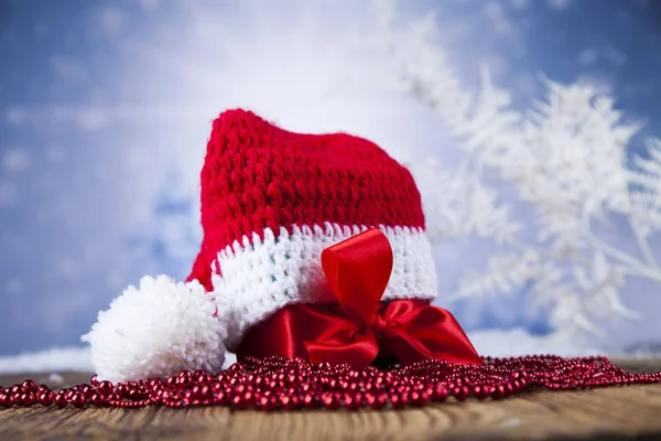 Chapéu vermelho de Papai Noel no fundo — Fotografia de Stock