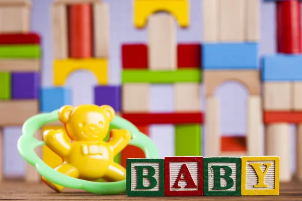 Cubi giocattolo in legno con lettere — Foto Stock