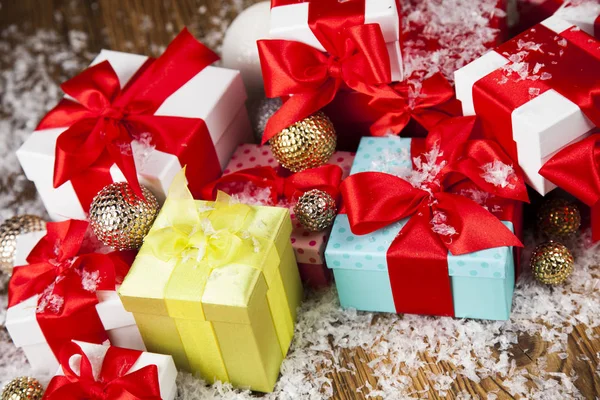 Karácsonyi háttér ajándékdobozokkal — Stock Fotó