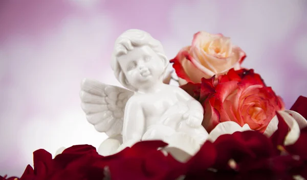 Άγγελος με λουλούδια. Έννοια — Φωτογραφία Αρχείου