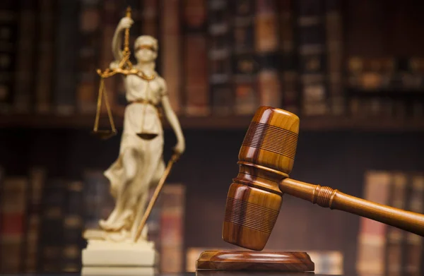 Antique statue of justice — Stock Photo, Image