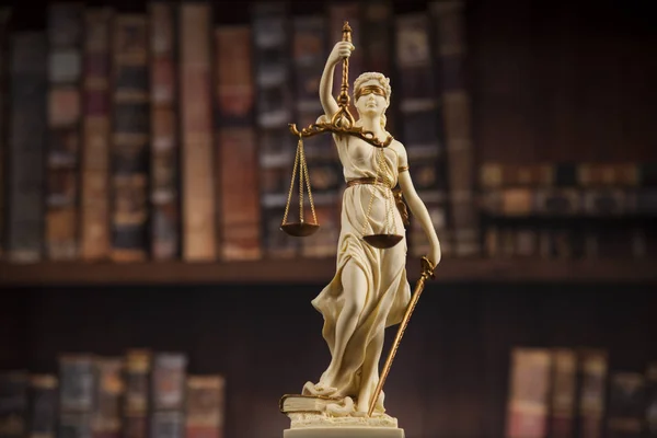 Antique statue of justice — Stock Photo, Image