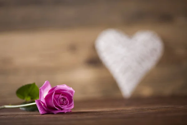 Hart en rose voor Valentines day — Stockfoto