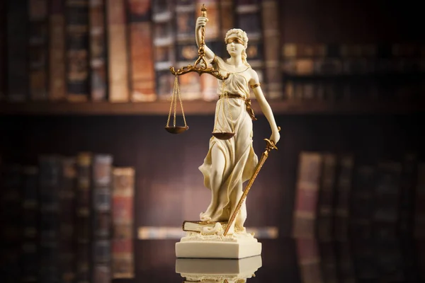 Antique statue of justice — Stock Photo, Image