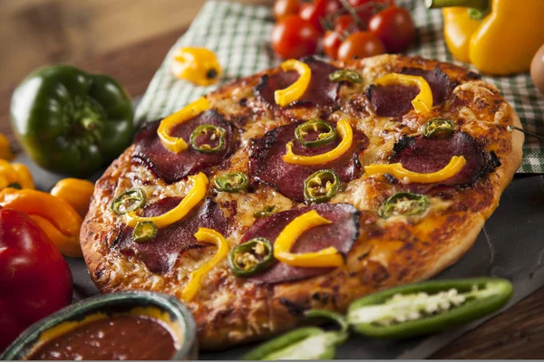 Masada lezzetli pizza