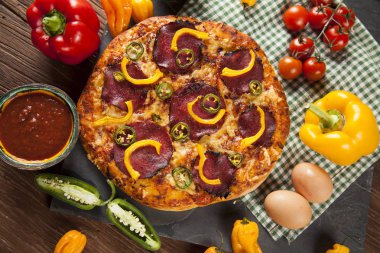 Masada lezzetli pizza