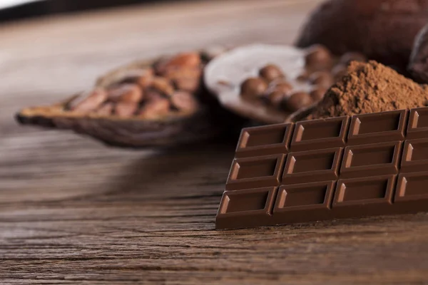 Aromatischer Kakao und Schokolade — Stockfoto
