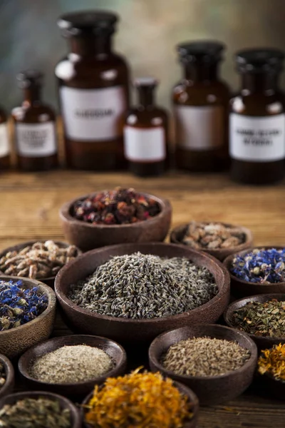 natural medicine, Herbal medicine