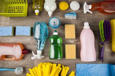 Assorted cleaning products 