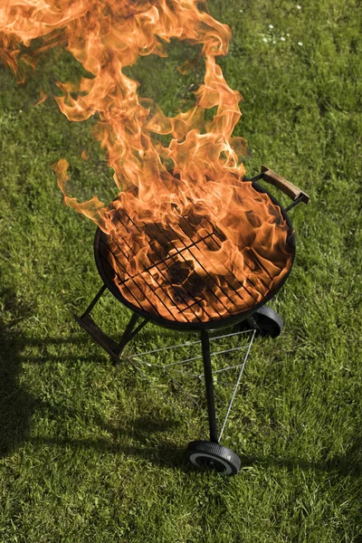 Fondo fuoco, griglia — Foto Stock