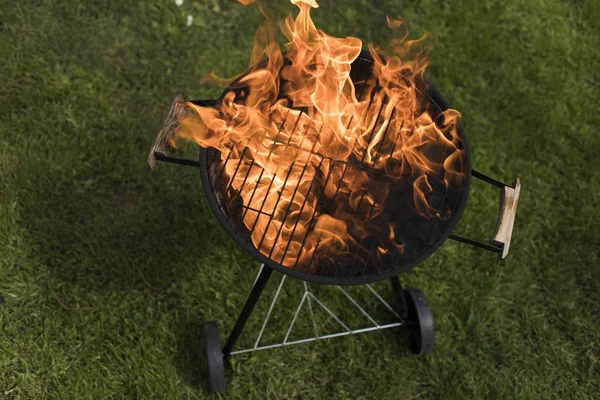 Arka plan ateş, ızgara