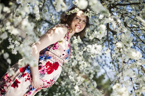 Güzel hamile kadın. 