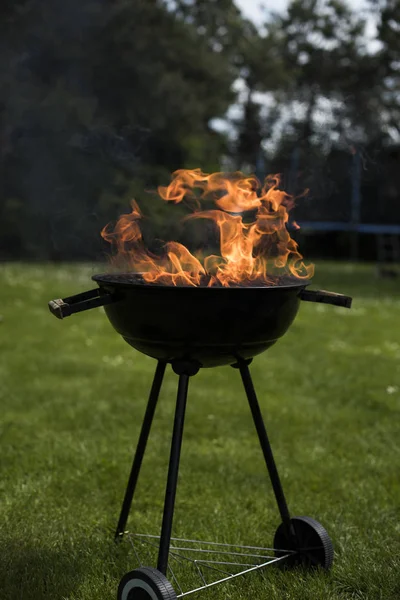 Fondo fuoco, griglia — Foto Stock