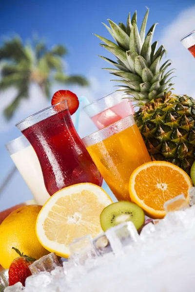 Set di cocktail tropicali — Foto Stock