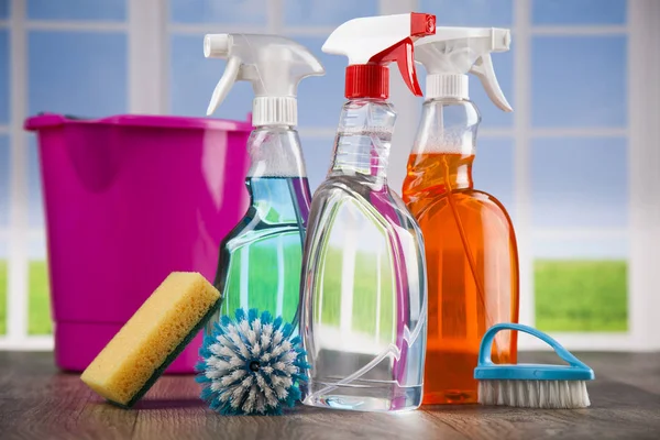 çeşitli temizlik ürünleri