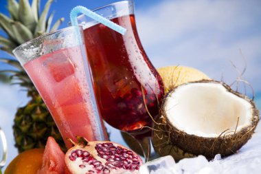 Çeşitli soğuk içecekler 